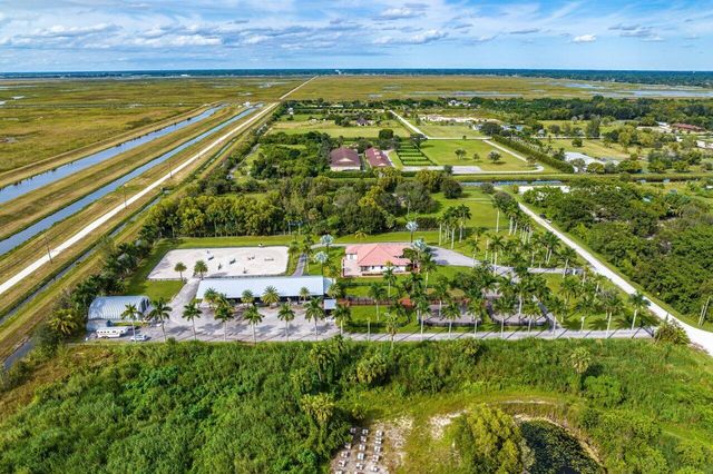 2587 Skipiks Way, Wellington, FL 33470