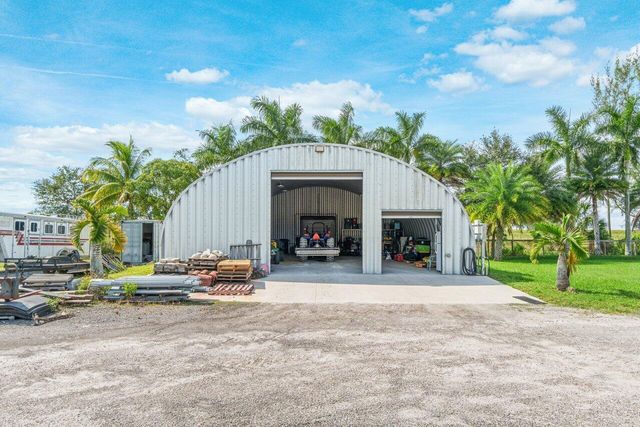 2587 Skipiks Way, Wellington, FL 33470
