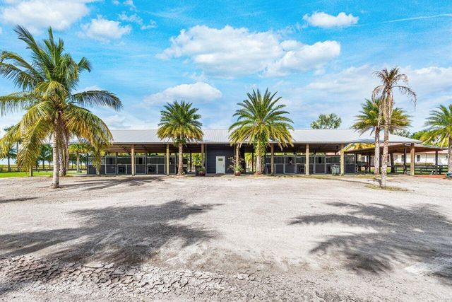 2587 Skipiks Way, Wellington, FL 33470