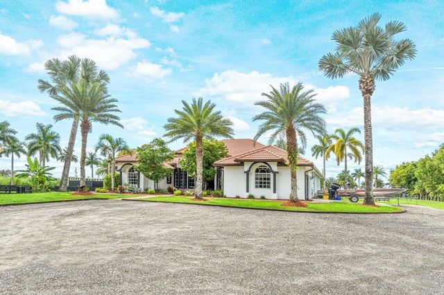 2587 Skipiks Way, Wellington, FL 33470