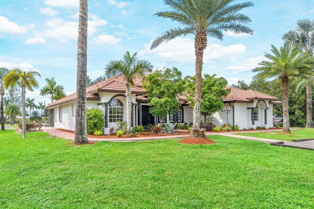 2587 Skipiks Way, Wellington, FL 33470