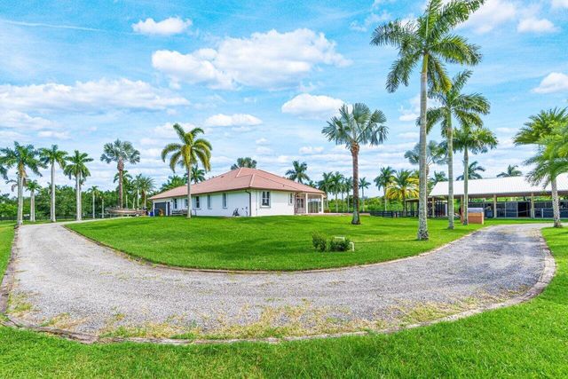 2587 Skipiks Way, Wellington, FL 33470