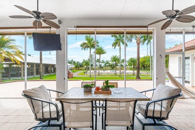 2587 Skipiks Way, Wellington, FL 33470
