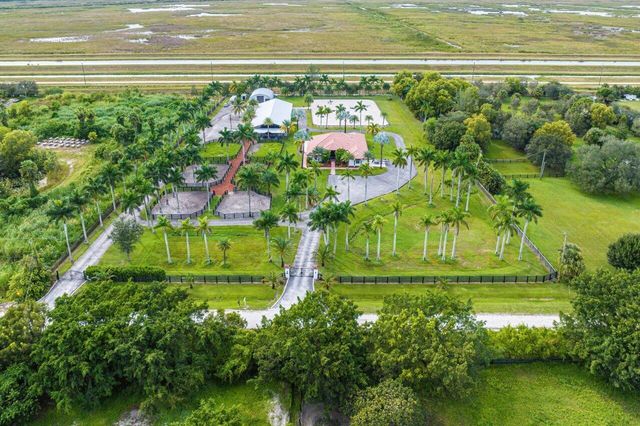 2587 Skipiks Way, Wellington, FL 33470