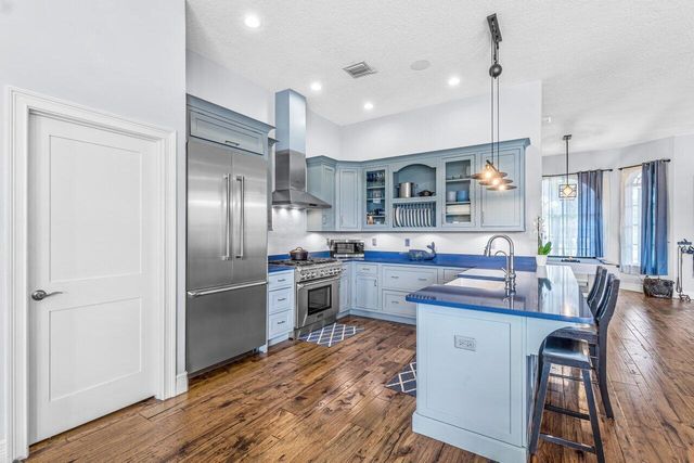 2587 Skipiks Way, Wellington, FL 33470