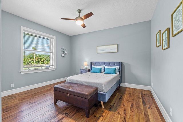 2587 Skipiks Way, Wellington, FL 33470