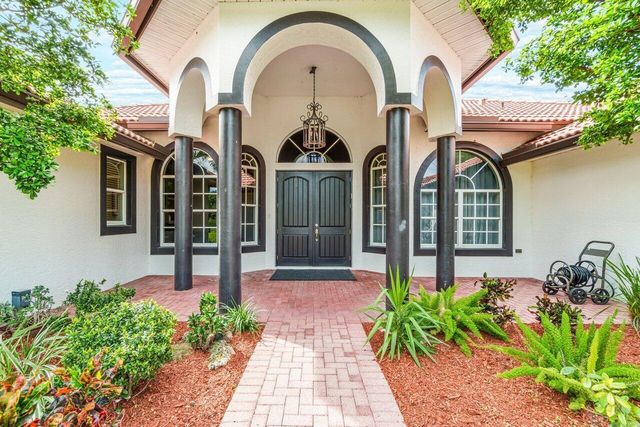 2587 Skipiks Way, Wellington, FL 33470