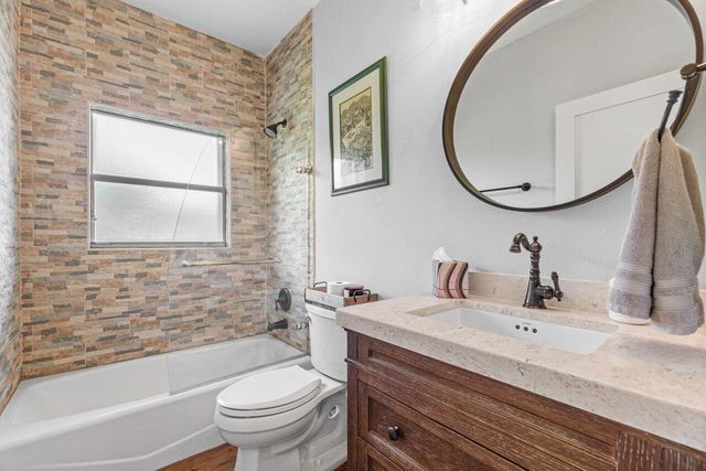 2587 Skipiks Way, Wellington, FL 33470