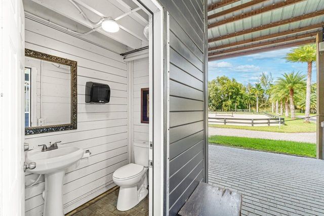 2587 Skipiks Way, Wellington, FL 33470