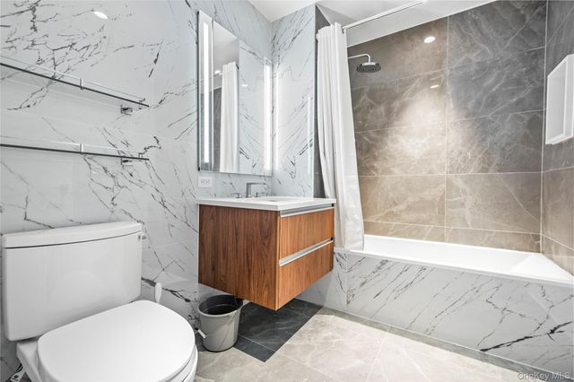 13618 Maple Avenue 5F, Flushing, NY 11355