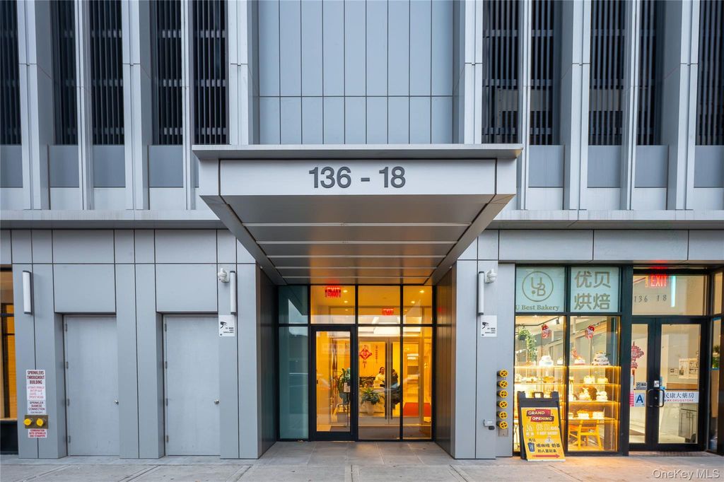 13618 Maple Avenue 5F, Flushing, NY 11355