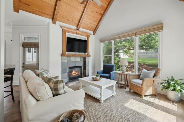 3650 Davidson Farm Drive NW, Kennesaw, GA 30152