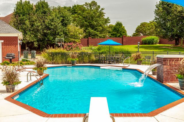 107 Mimosa Dr, Gallatin, TN 37066