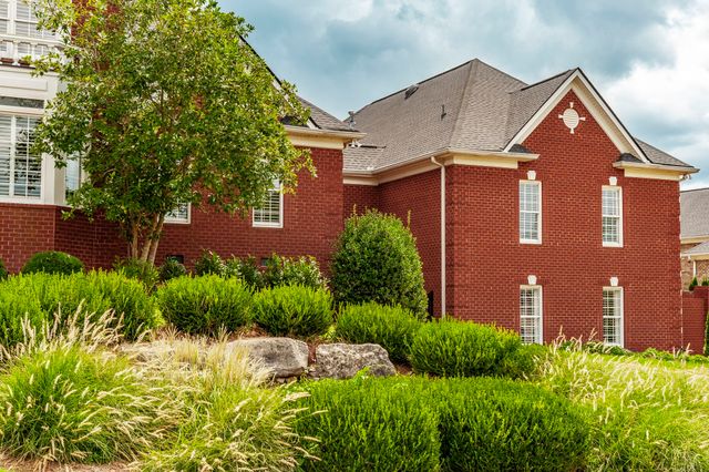 107 Mimosa Dr, Gallatin, TN 37066