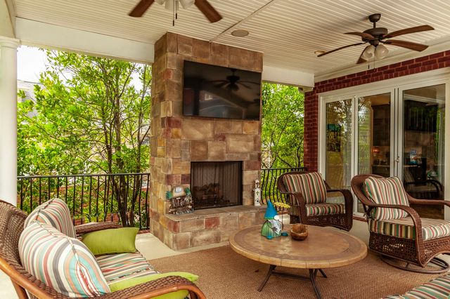 107 Mimosa Dr, Gallatin, TN 37066