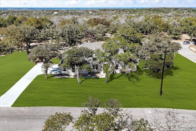 157 Hondo Vista, La Vernia, TX 78121