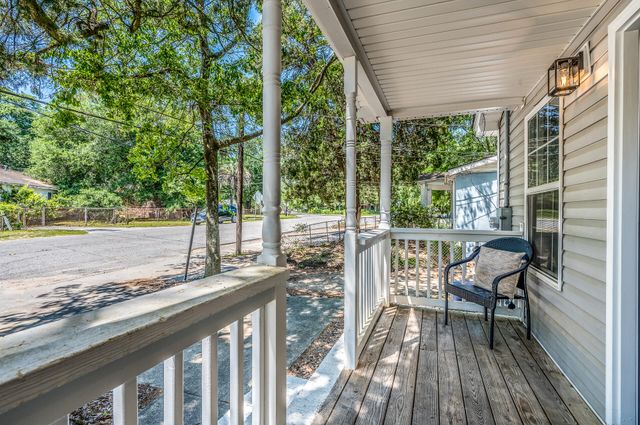 2512 Bennett Yard Apt B, North Charleston, SC 29405