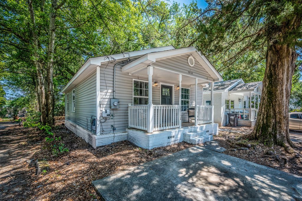 2512 Bennett Yard Apt B, North Charleston, SC 29405