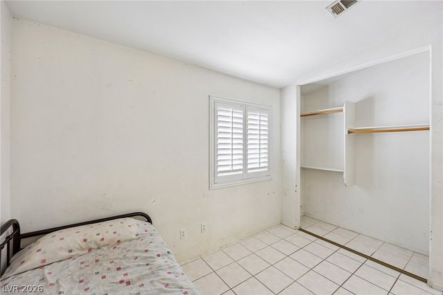 5804 Chisolm Trail, Las Vegas, NV 89118