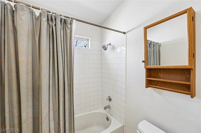 5804 Chisolm Trail, Las Vegas, NV 89118