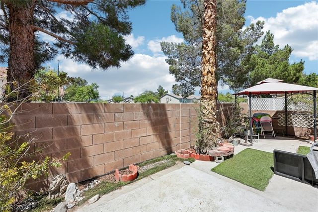 5804 Chisolm Trail, Las Vegas, NV 89118