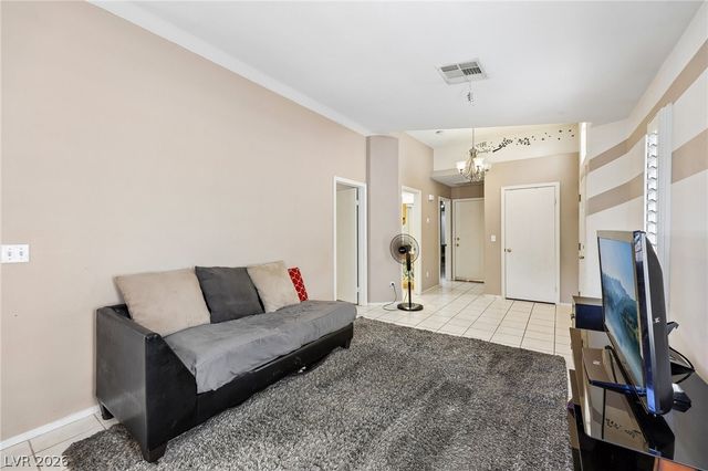 5804 Chisolm Trail, Las Vegas, NV 89118