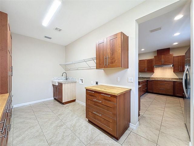 330 ALCOVE DRIVE, Groveland, FL 34736