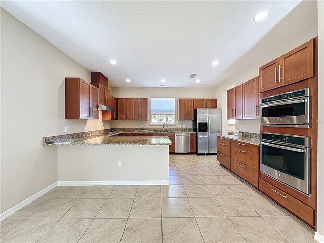 330 ALCOVE DRIVE, Groveland, FL 34736