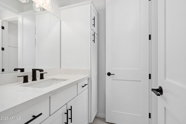 1688 E Creek Canyon Road, Phoenix, AZ 85086