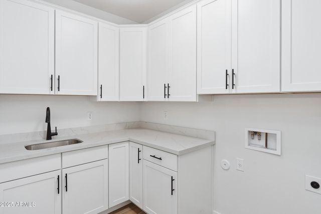 1688 E Creek Canyon Road, Phoenix, AZ 85086