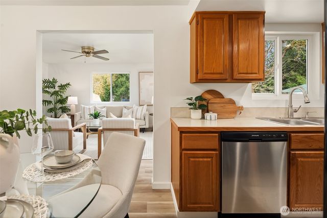 19210 29th Avenue SE, Bothell, WA 98012