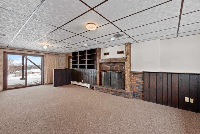 W9158 Horseshoe Road, Beaver Dam, WI 53916