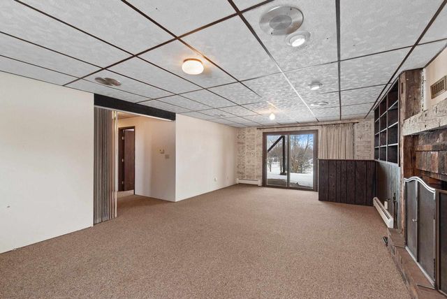 W9158 Horseshoe Road, Beaver Dam, WI 53916