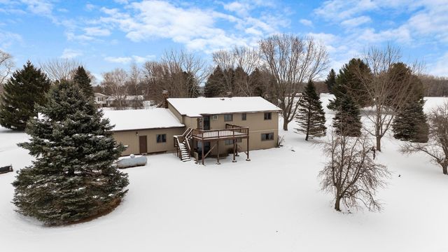 W9158 Horseshoe Road, Beaver Dam, WI 53916