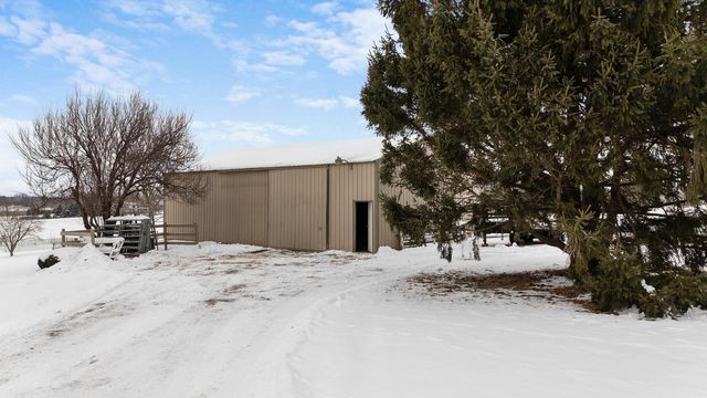 W9158 Horseshoe Road, Beaver Dam, WI 53916