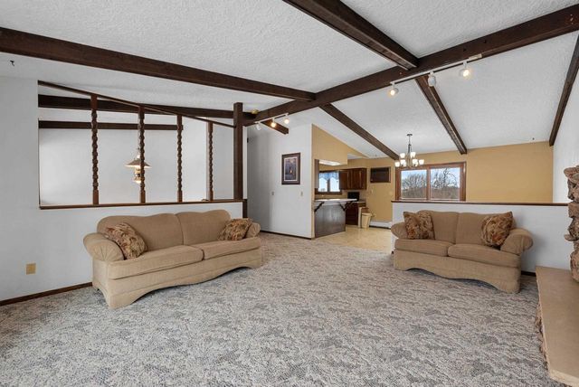 W9158 Horseshoe Road, Beaver Dam, WI 53916