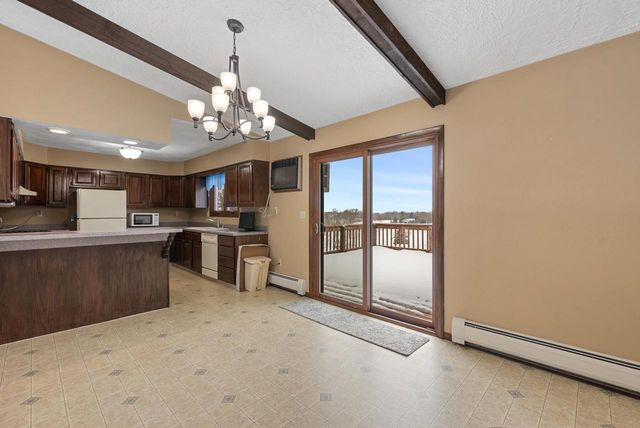 W9158 Horseshoe Road, Beaver Dam, WI 53916