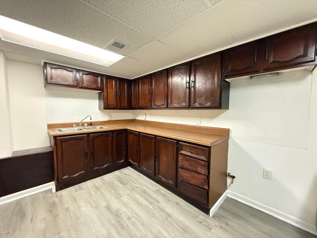 2224 Berwyn Avenue SW, Wyoming, MI 49519