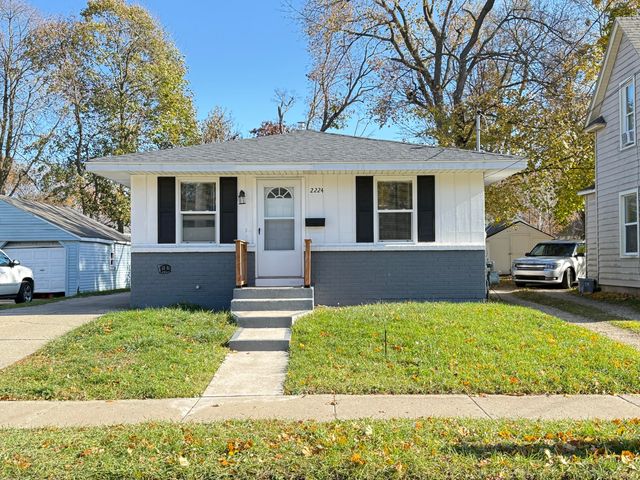 2224 Berwyn Avenue SW, Wyoming, MI 49519
