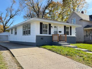 2224 Berwyn Avenue SW, Wyoming, MI 49519