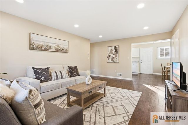 609 N Oaks Boulevard, North Brunswick, NJ 08902