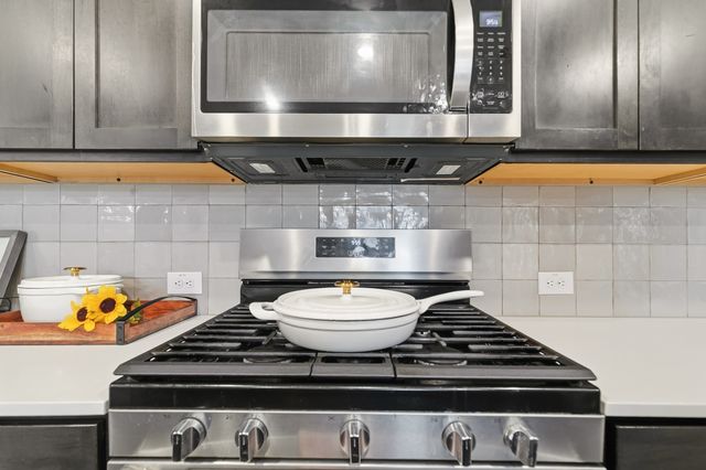 10408 Table Bluff Street, Aubrey, TX 76227