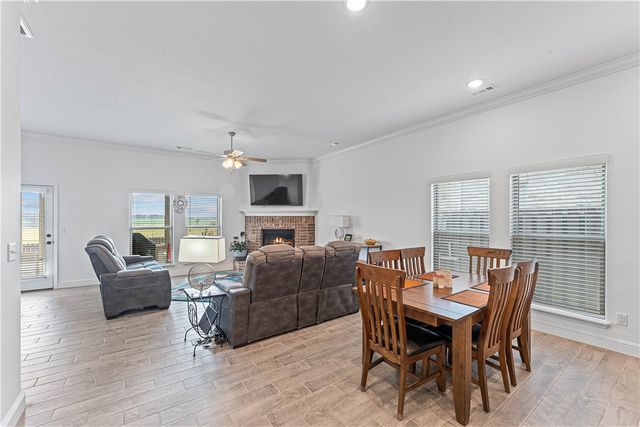 406 NW 59th Avenue, Bentonville, AR 72713