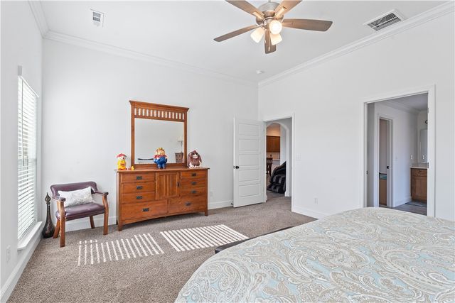 406 NW 59th Avenue, Bentonville, AR 72713