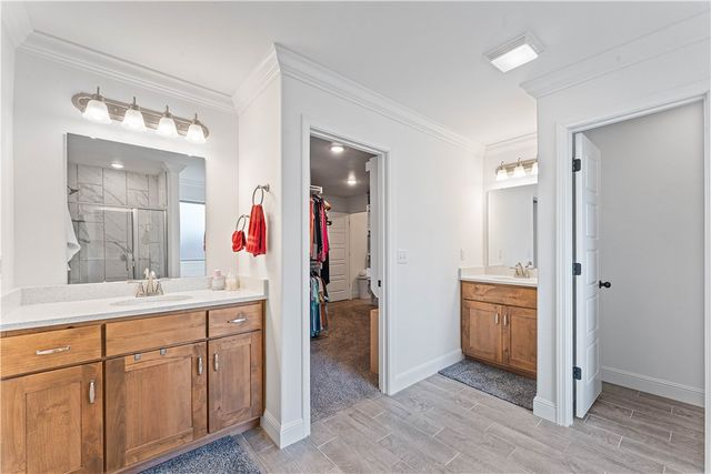 406 NW 59th Avenue, Bentonville, AR 72713