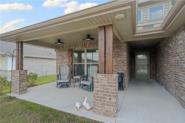 406 NW 59th Avenue, Bentonville, AR 72713