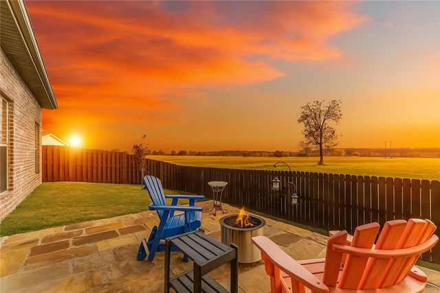 406 NW 59th Avenue, Bentonville, AR 72713