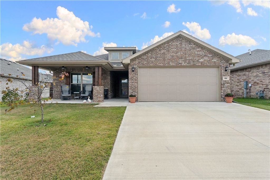 406 NW 59th Avenue, Bentonville, AR 72713