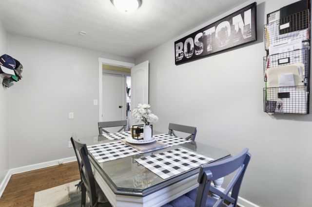 91 Hudson St, Springfield, MA 01118