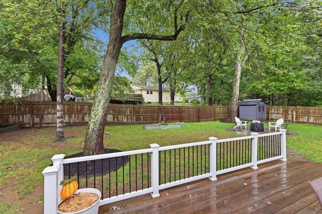 91 Hudson St, Springfield, MA 01118